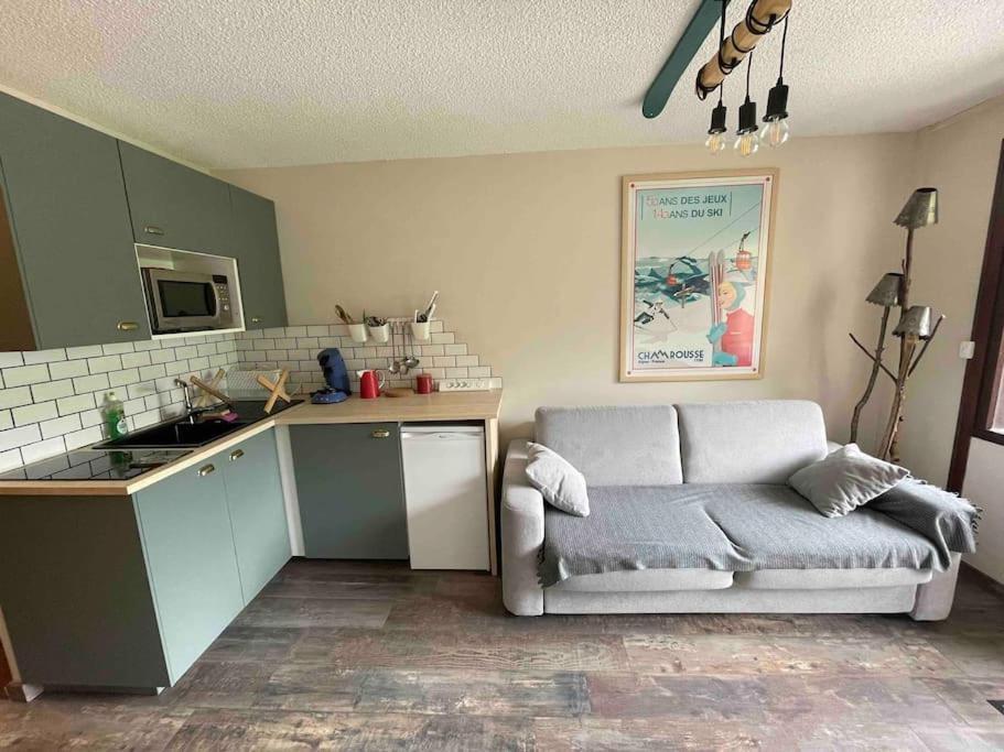 Studio Refait A Neuf Avec Balcon - Famille - Parking Couvert Chamrousse Exterior photo